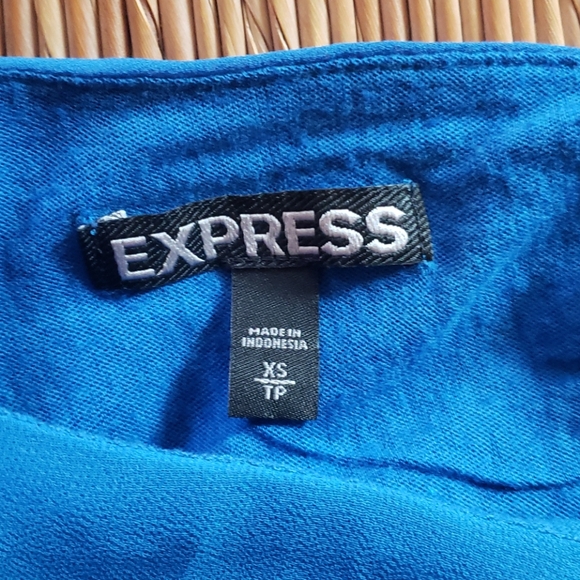 Express Blouse - Picture 3 of 4